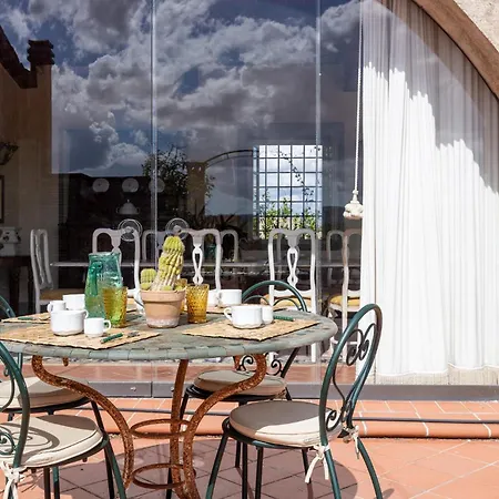 La Casa Degli Archi بيت للعطل *